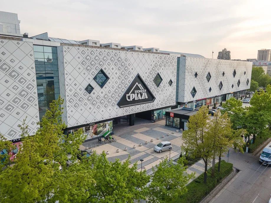 Dordoi Plaza — Бишкек